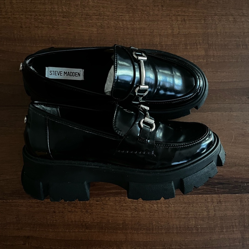 Steve Madden Black Leather Loafers